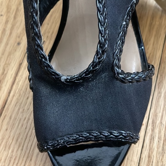 Tahari Black Loretta Peep Toe Cutout Heels Size 6.5 - Picture 6 of 7